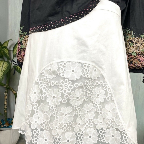 See By Chloe Embroidered Voile Lace White Mini Skirt Eyelet Sz. 6 42 NEW White - Picture 6 of 15